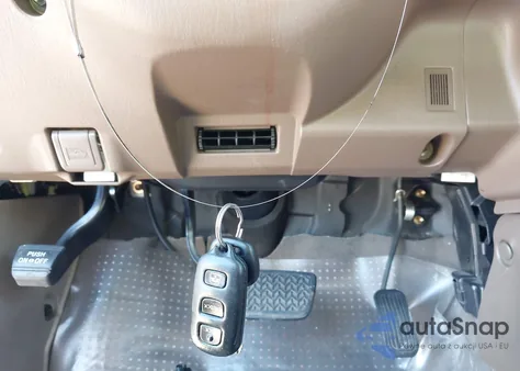 2002 Toyota Sequoia Sr5 V8 from USA, damaged, VIN 5TDZT34A92S078036